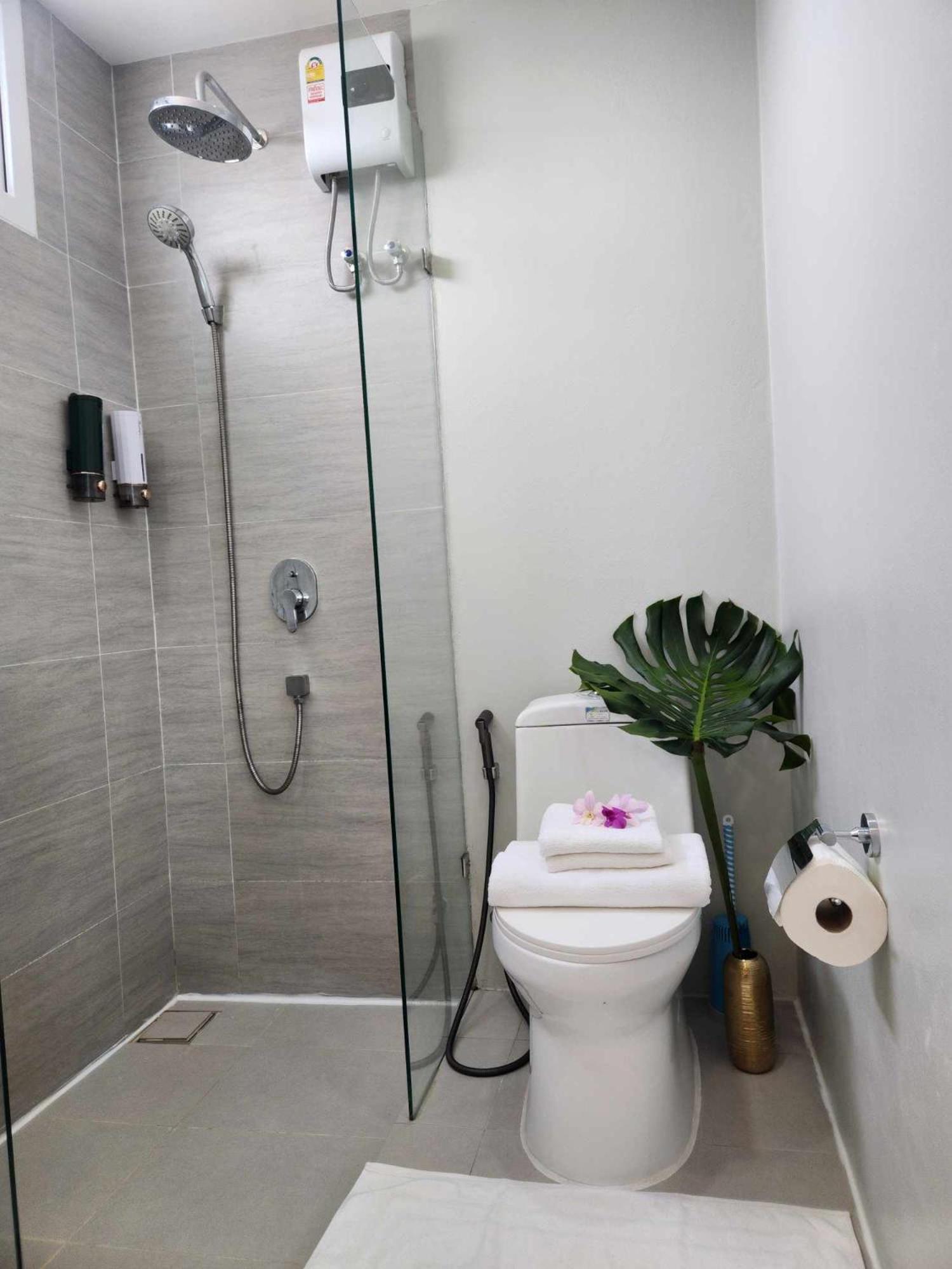 ทีพักติดหาดแหลม​แม่พิมพ์​Mantra Condo​ Rayong​ Ban Ang Buitenkant foto